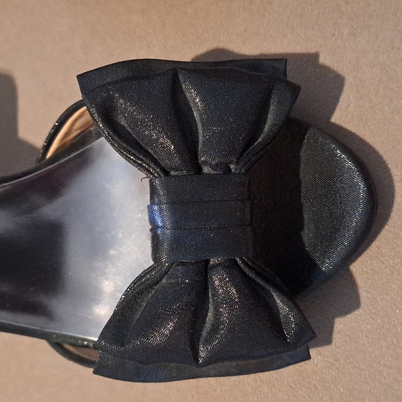 ♻️DONATED♻️ Badgley Mischka Open-Toe Heels, Bow Embellishments, Black, Size 6 - Picture 5 of 9